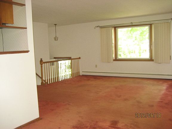 3rd image of 157 Willie Cir