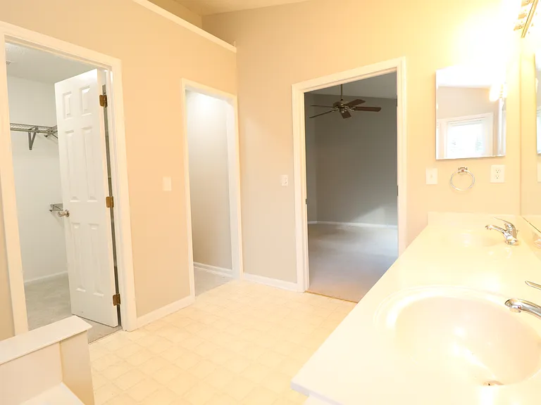 12305 Harcourt Dr — Photo 29