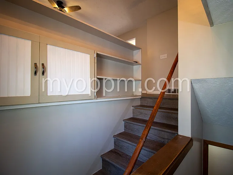 9129 Grand Ave — Photo 3