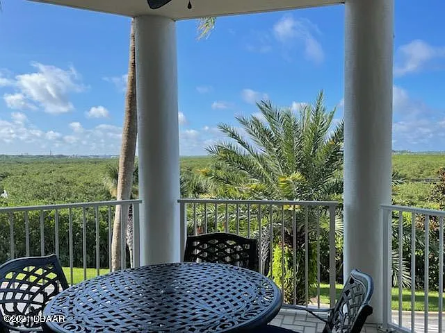 2 bed, 2.0 bath, 1489 sqft, $3,500 — Photo 2