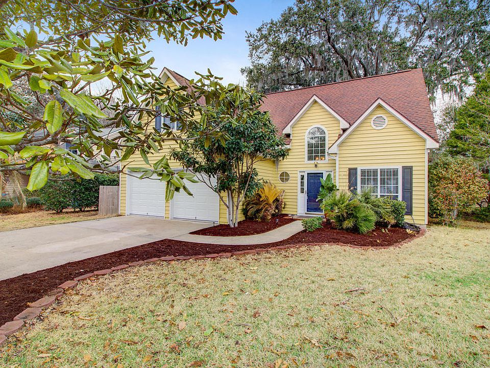 1st image of 1351 Center Lake Dr