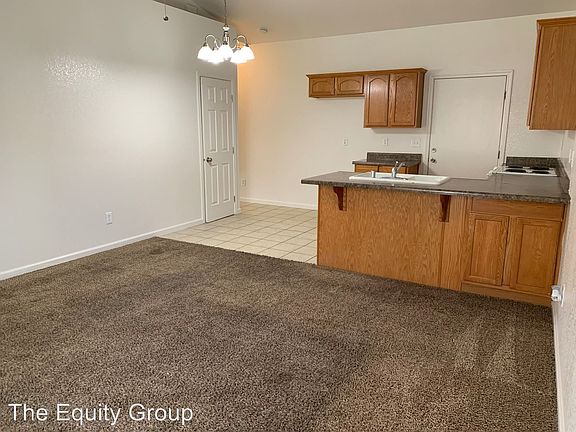 4th image of 1317 S Crowe St APT B