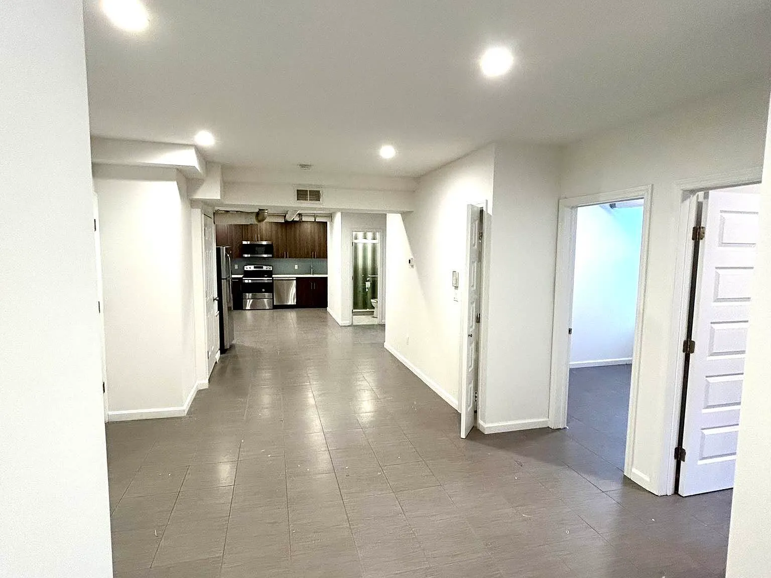 41-21 Denman Street — Photo 3
