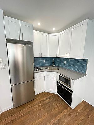 5th image of 396 Bleecker St APT 1E