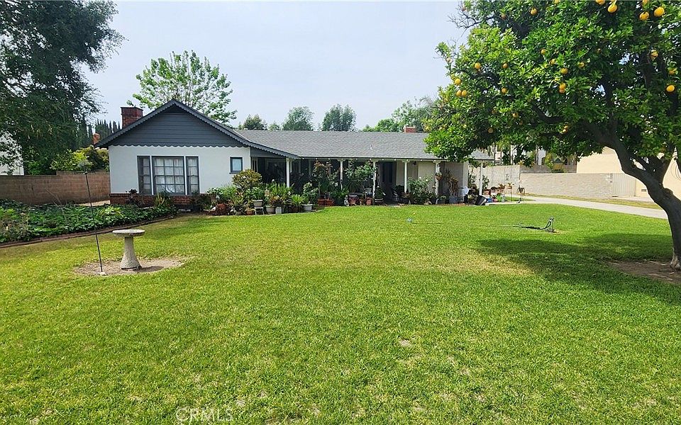 1st image of 1517 Lovell Ave