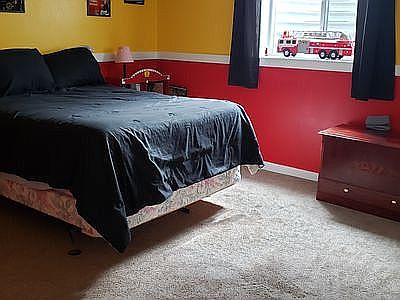 15x15 Downstairs Room