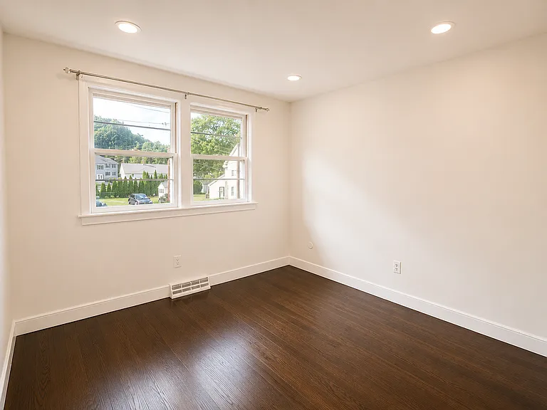 66 Harrison Ave — Photo 18