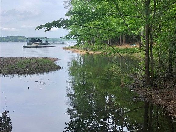 5th image of 25 Circle Dr
