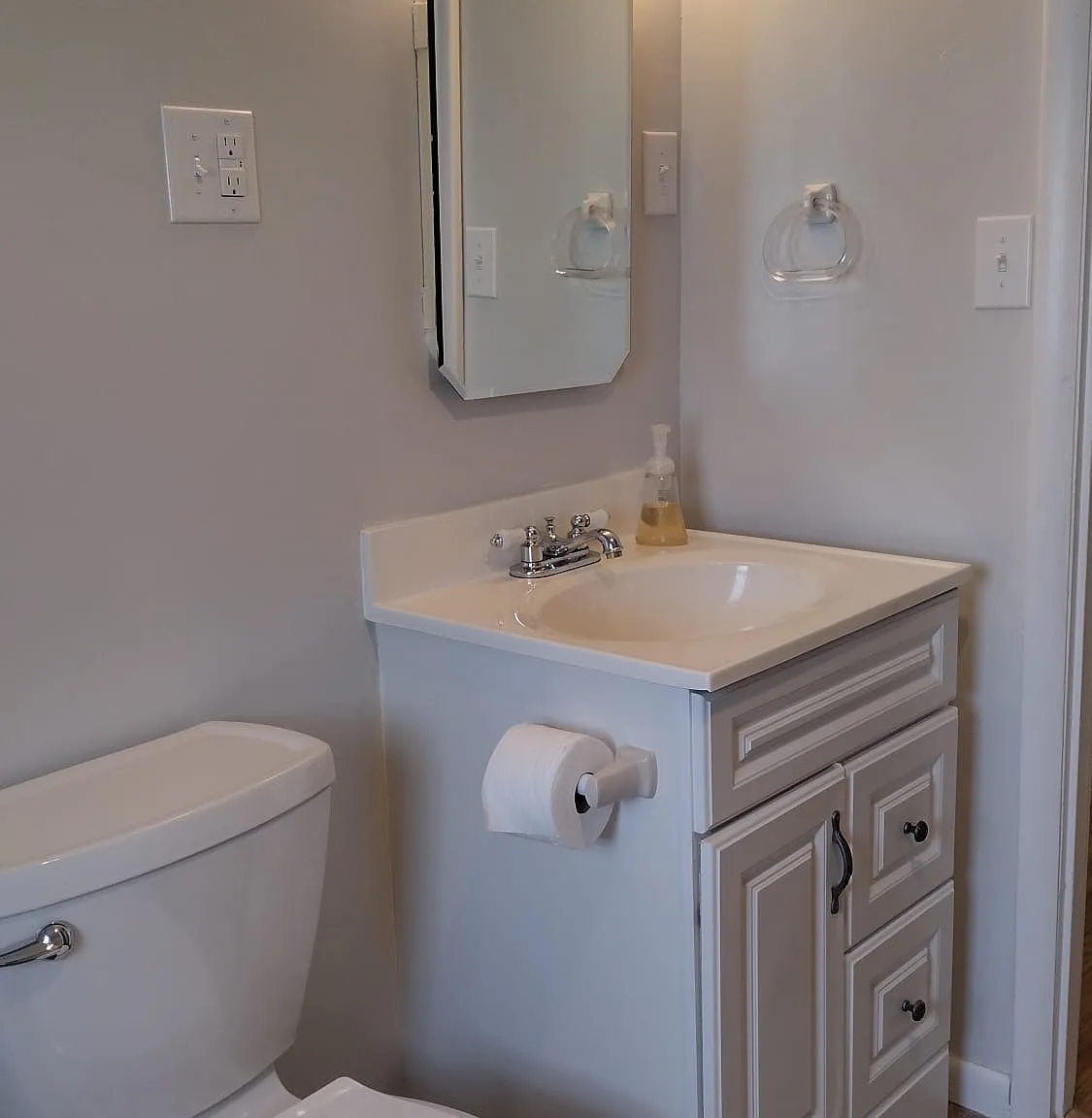4 bed, 1770 sqft, $2,200 — Photo 1