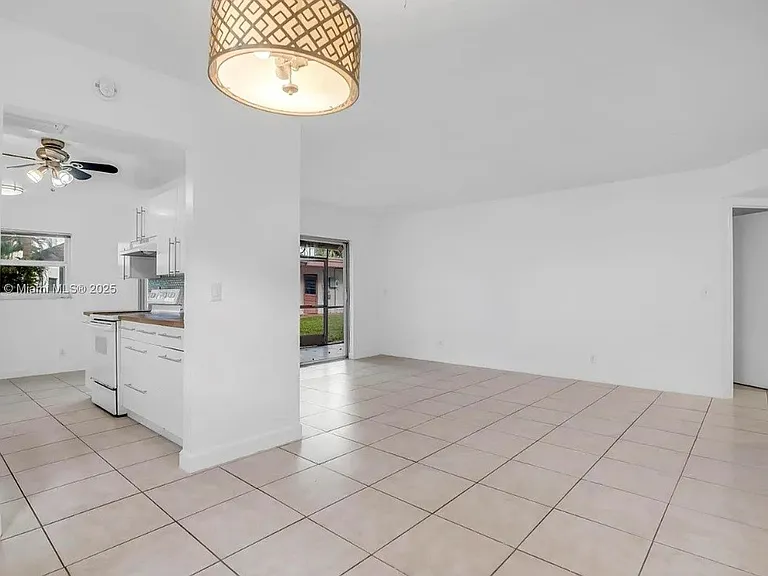8002 Lagos De Campo Blvd #101 — Photo 6
