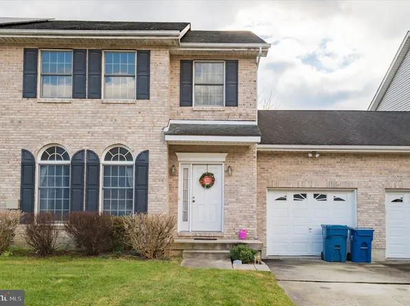 15 Dynasty Dr, Bear, DE 19701