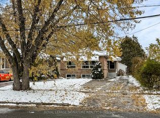 125 Wayne Ave, Toronto, ON M1R 1Y8