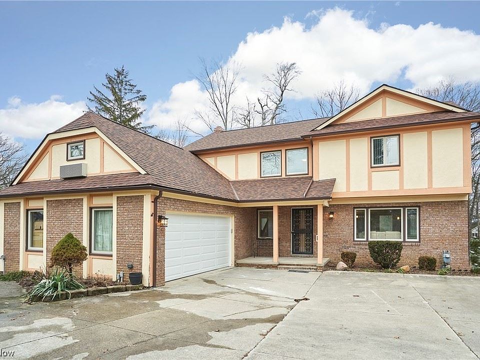 1st image of 24528 Hilliard Blvd
