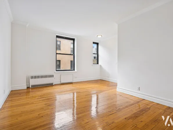 112 West 72nd Street image 3 of 10