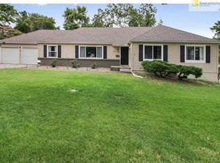 1004 W 100th St, Kansas City, MO 64114