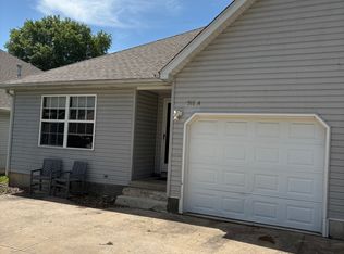 522 E Park St #B, Pittsburg, KS 66762