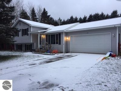121 Ringneck Ln, Buckley, MI, 49620