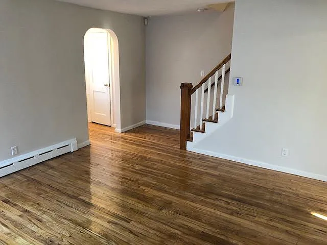 18-34 Benton St — Photo 12