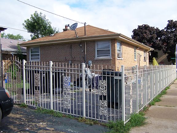 3rd image of 5101 W Van Buren St