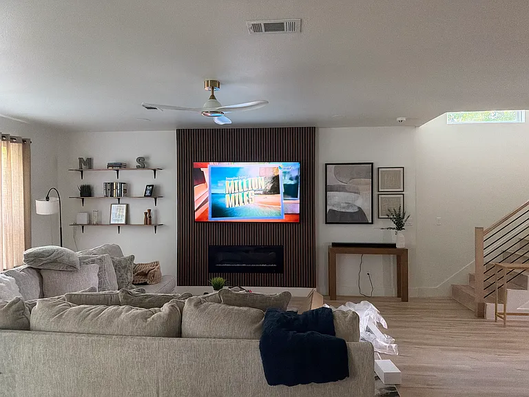 1336 Compton St — Photo 4