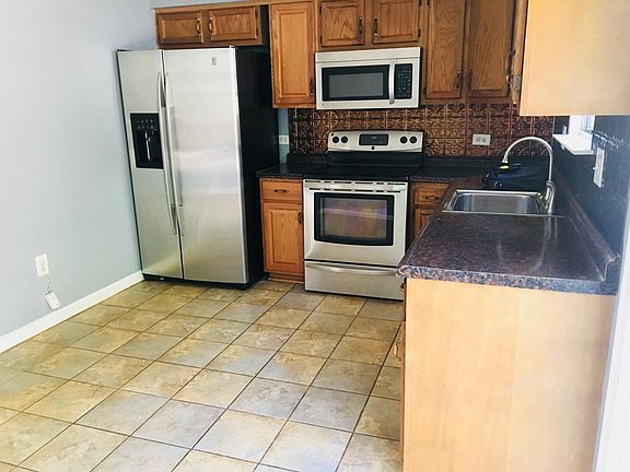 4th image of 18065 Tebbs Ln