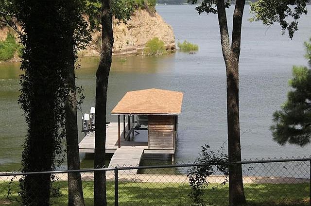 1st image of 173 Stillwater Dr
