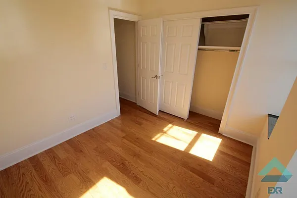 Rented by EXR | media 8