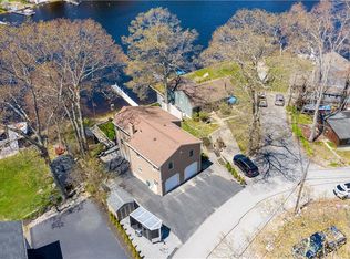 176 Echo Rd, Glocester, RI 02814