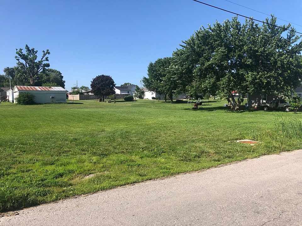 2nd image of 103 Herriman St