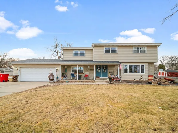 219 N River Rd, McHenry, IL 60051