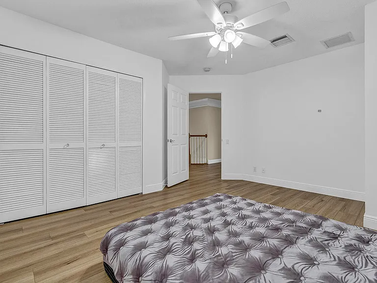 10290 NW 60th Pl — Photo 39