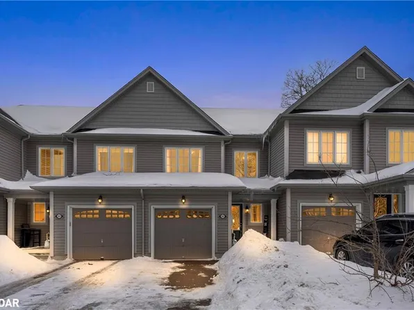 203 Gowland Dr, Hamilton, ON L0R 1C0