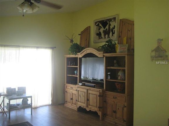 4th image of 296 Lake Suzanne Dr