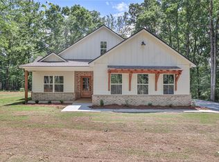62 Lee Road 2037, Salem, AL 36874