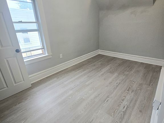 5th image of 169 Johnson Ave #G3