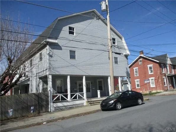 400-402 S Main St, Nazareth, PA 18064