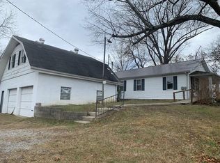 269 Dripping Springs Rd, Whitley City, KY 42653