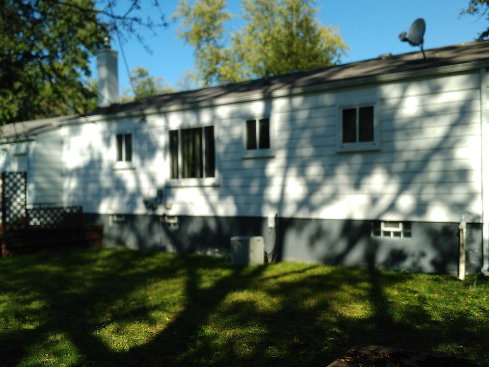 2nd image of 1109 Holbrook Ave