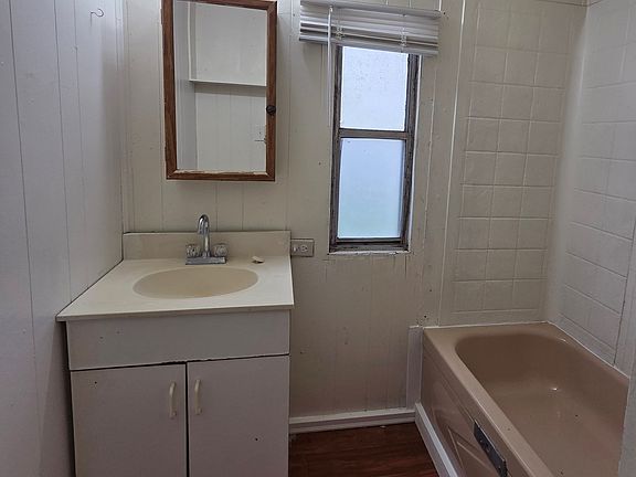 5th image of 501 E 44th St Trailer 12