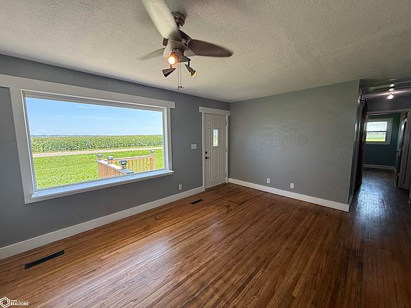 5th image of 26014 Mango Ave