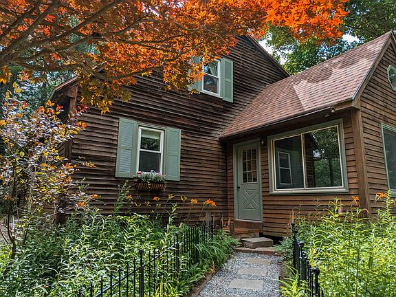 3rd image of 79 Ridgewood Circle