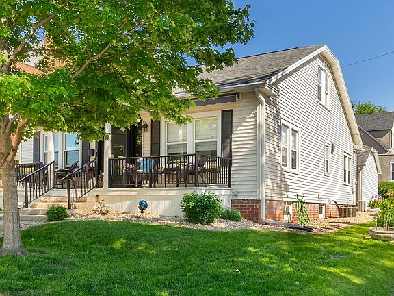 3rd image of 1327 5th St
