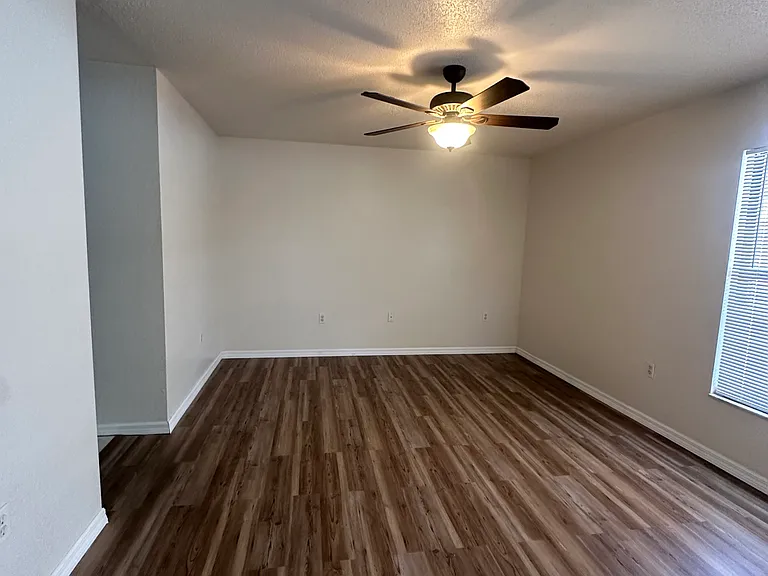 150 S Carolina Ave — Photo 11