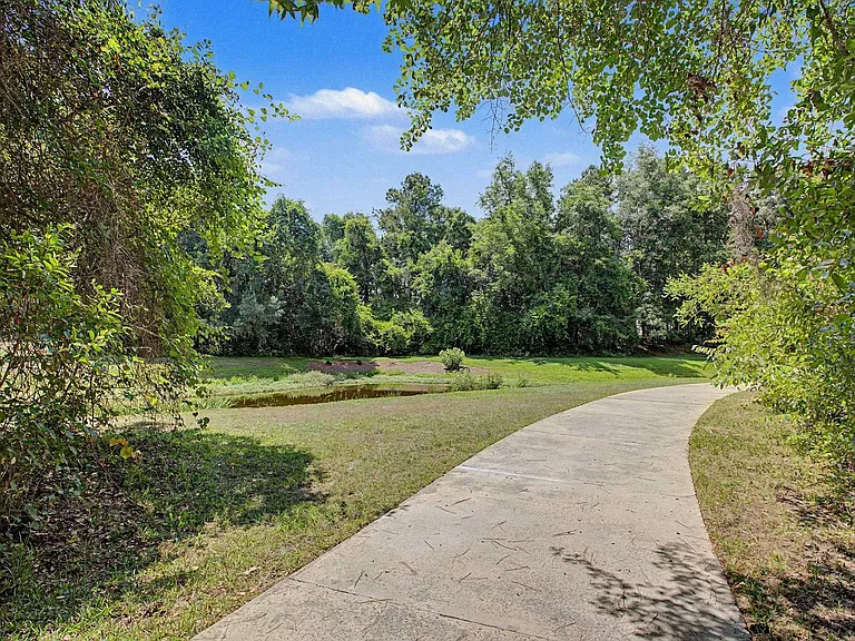 4065 Four Oaks Blvd — Photo 3