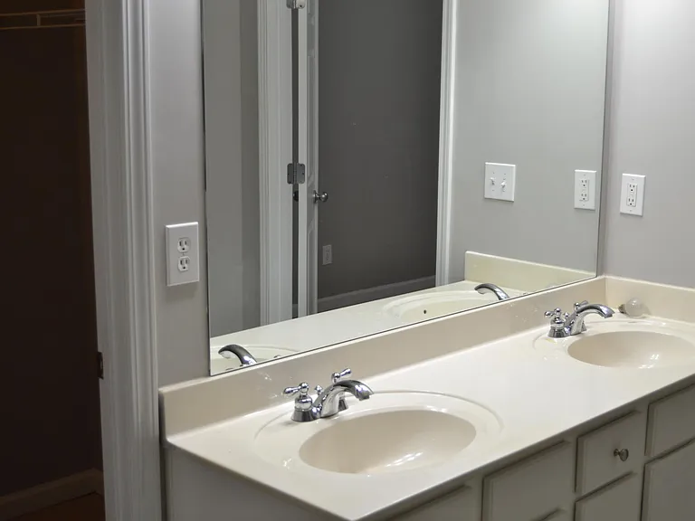 285 Snowgoose Ct — Photo 8