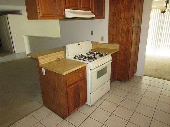 3rd image of 3745 Cameo Dr