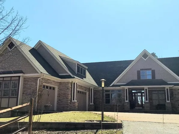 4451 Hartstone DRIVE, Slinger, WI 53086