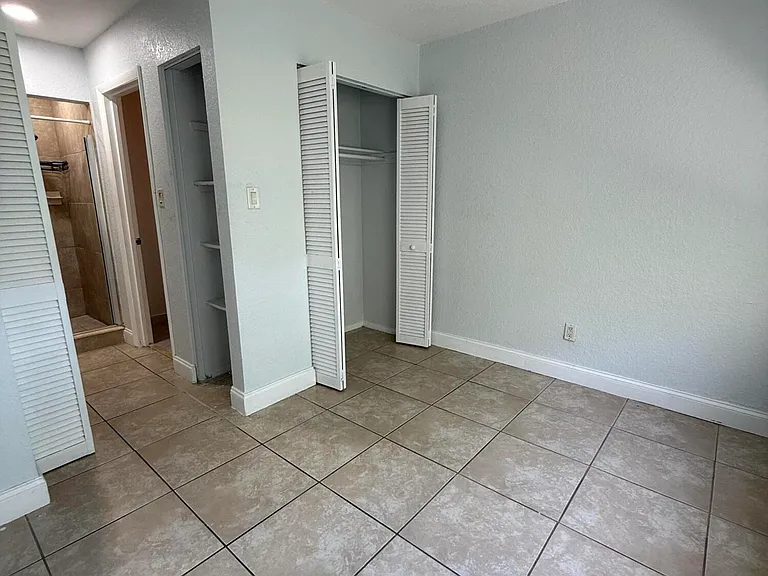 9640 NW 65th St #D10 — Photo 21