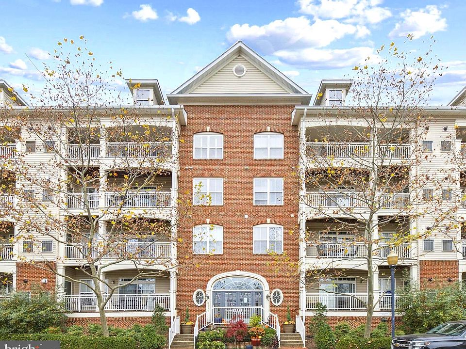 1st image of 5112 Donovan Dr APT 305