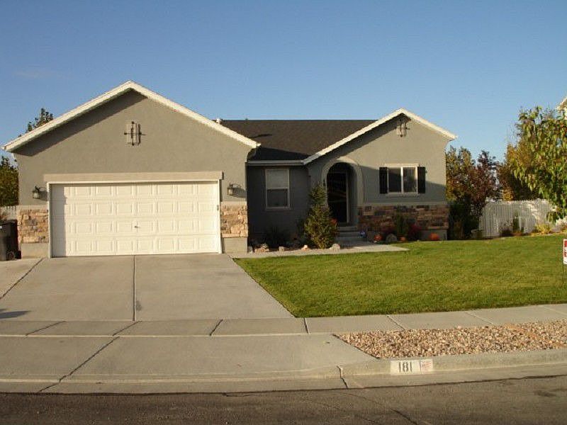 1st image of 181 E Calais Ln